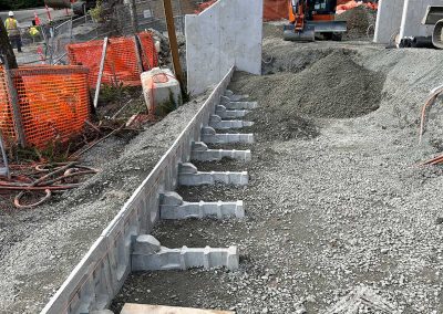 Erskine Lane – Lock + Load Retaining Walls